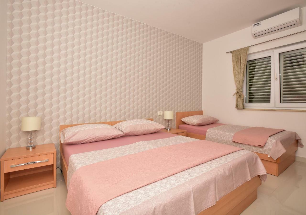 Ivana Apartments Makarska Exterior foto